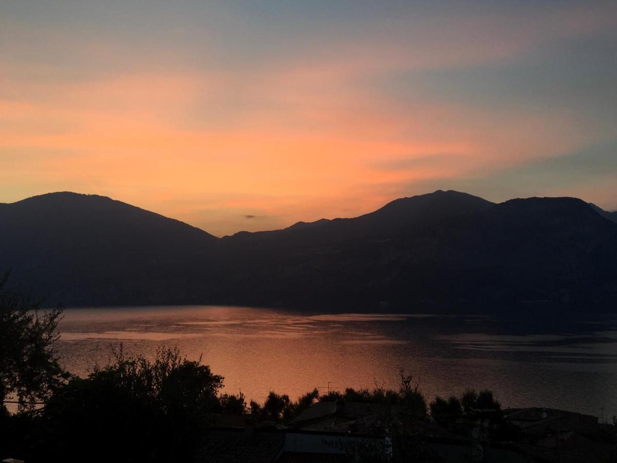 Appartamento Venzo Brenzone sul Garda Eksteriør bilde