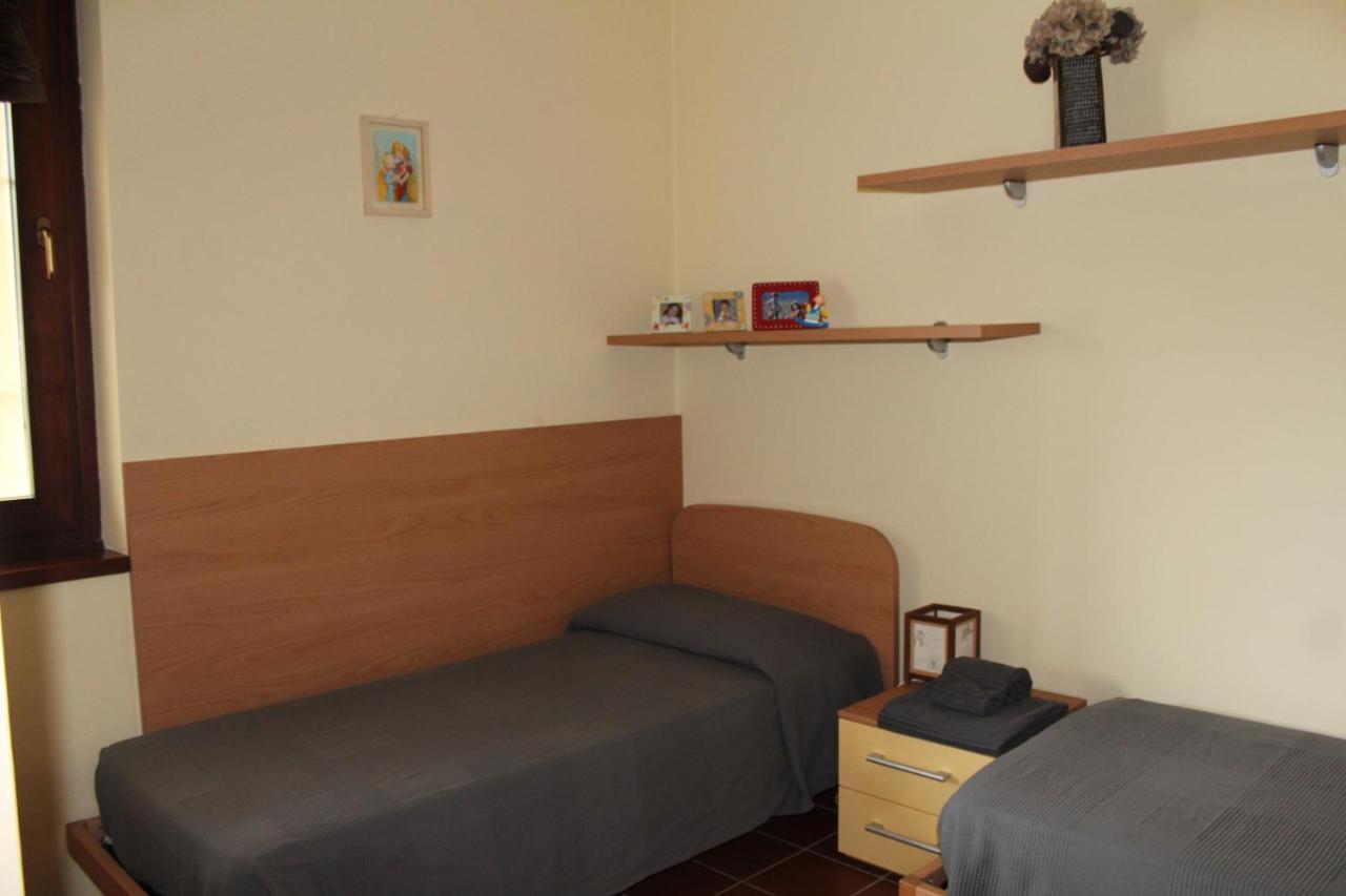 Appartamento Venzo Brenzone sul Garda Eksteriør bilde