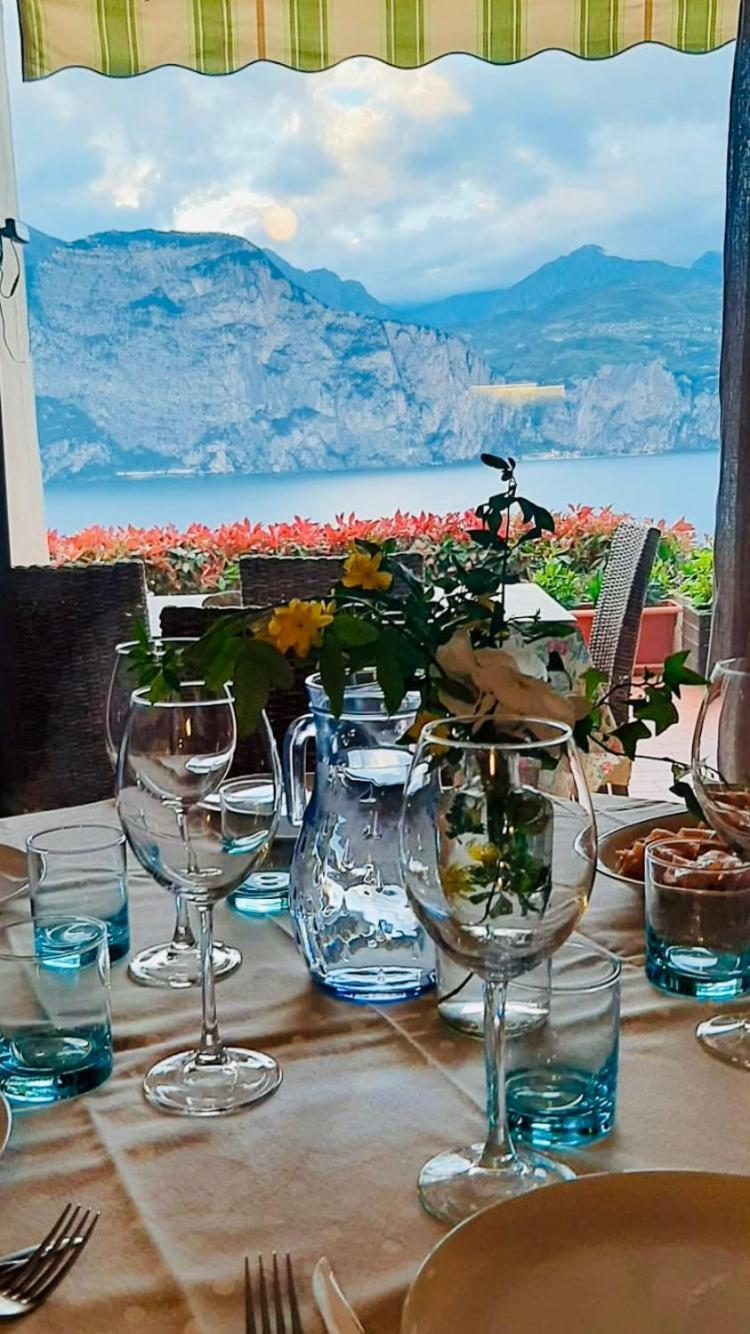 Appartamento Venzo Brenzone sul Garda Eksteriør bilde